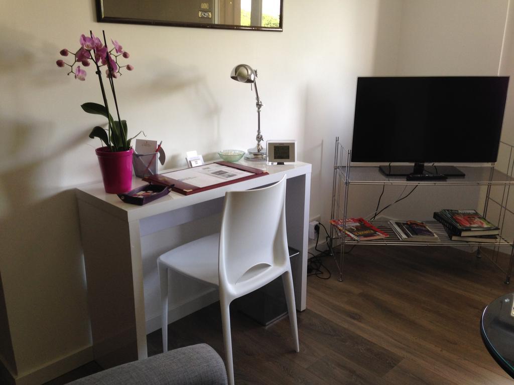 Les Chambres Lauryvan Saint-Junien Kamer foto